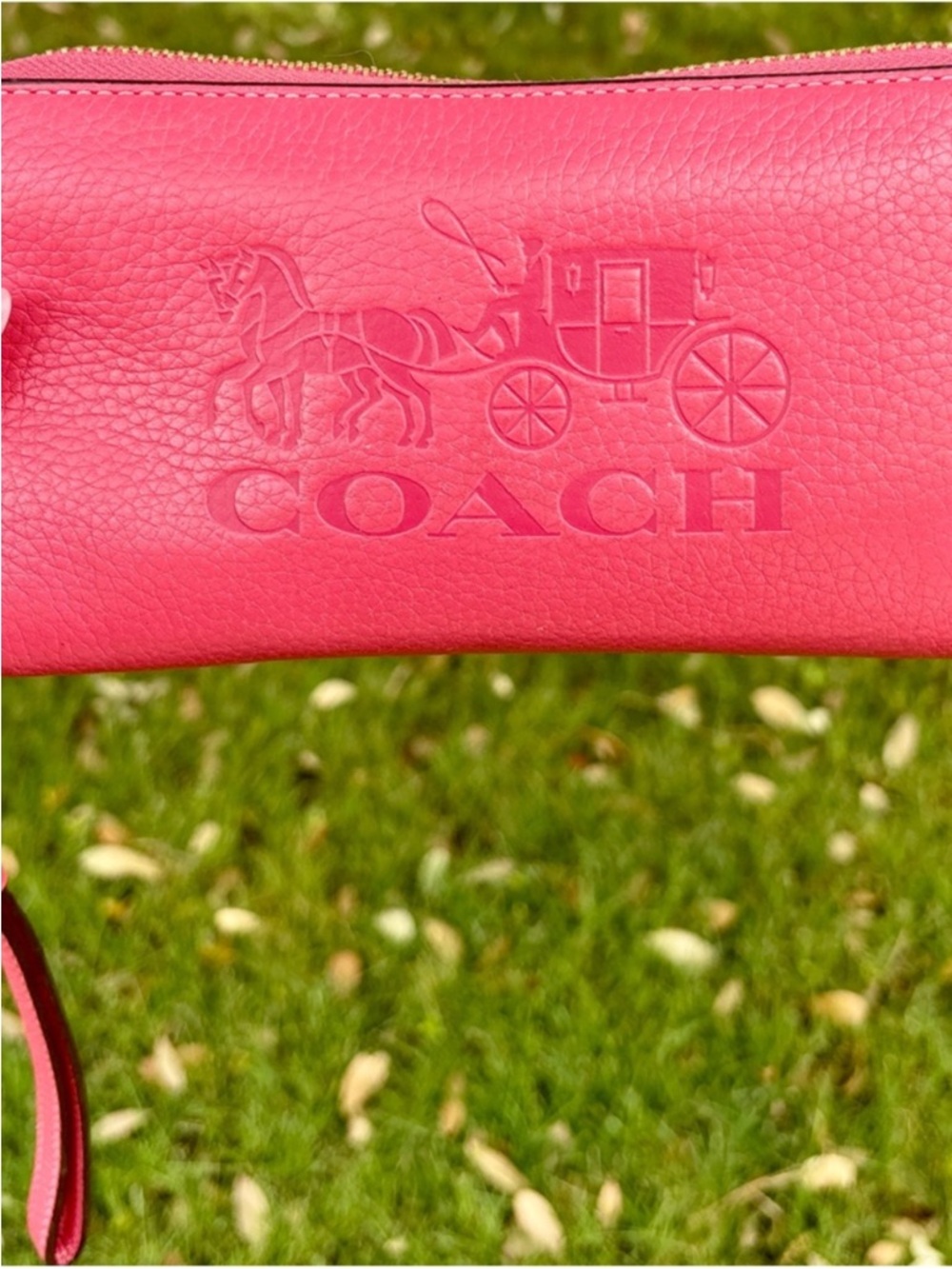 COACH Carriage Pink Leather Zip around wallet
